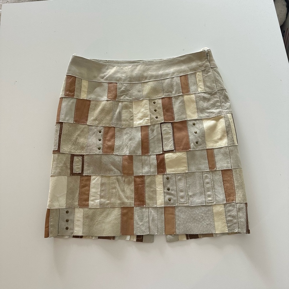 Vintage Y2K Boho Patchwork Suede Leather Cream Gold Mini Skirt 4 Brown - Picture 2 of 10
